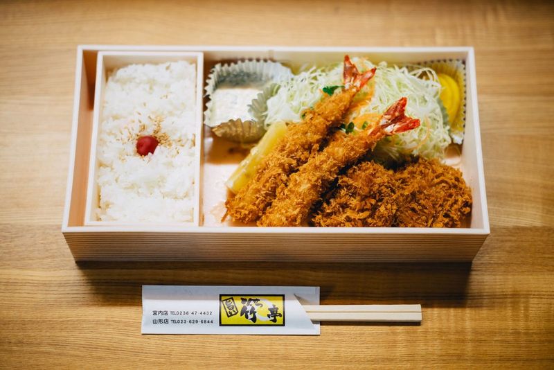 The lunchbox kit I've bought twice, and the bits I'd never buy again